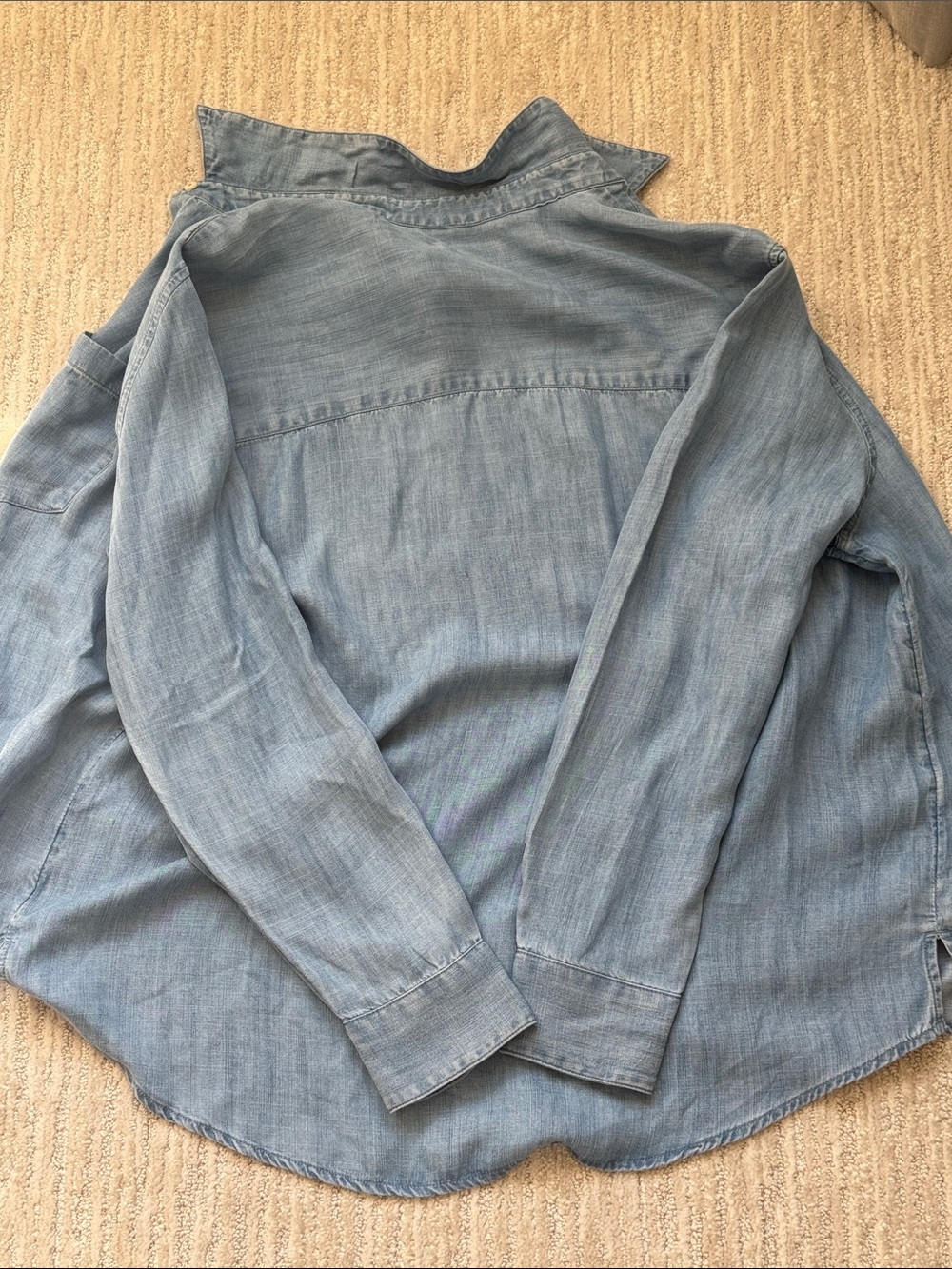 Vineyard Vines Light Blue Denim Button-Down Shirt - Picture 6 of 6